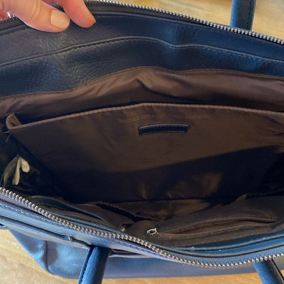 Matt & Nat navy blue diaper bag - Picture 3 of 7